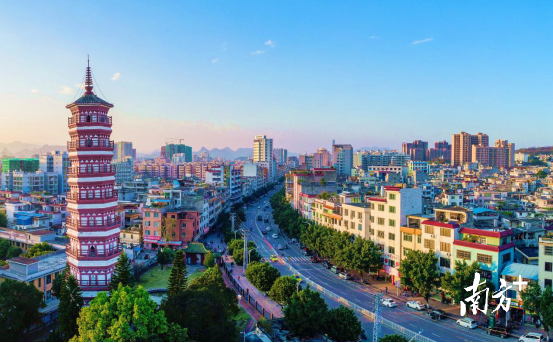 慧光塔。曾亮超 攝