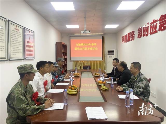 座談會現(xiàn)場。